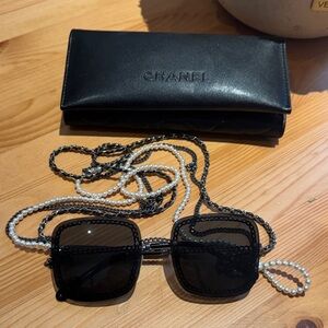 CHANEL SQUARE SUNGLASSES CH4244
